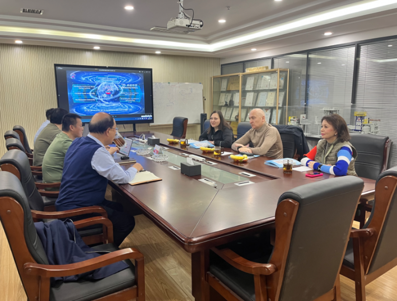 俄羅斯客戶蒞臨陜西誠(chéng)達(dá)考察訪問 深化直流爐技術(shù)交流，共啟合作新篇